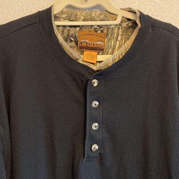 Buckhorn River- waffle shirt with camo underneath- Size XXL - Picture 2 of 5